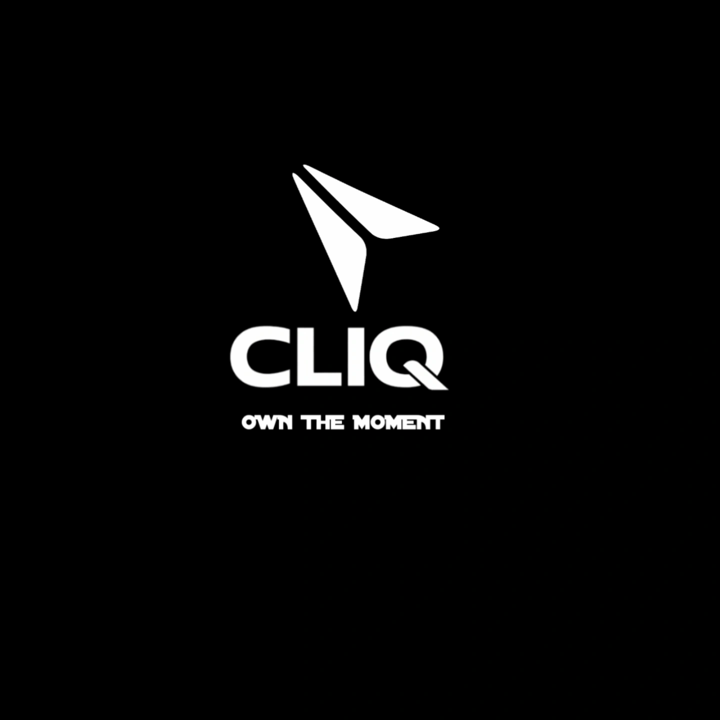 CLIQ-own the moment